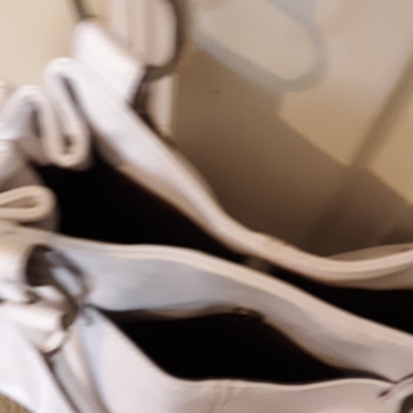 Handbag - Picture 3 of 5